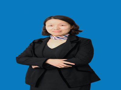 周婷頲：國際部英語教師，南京師范大學(xué)在職研究生，大學(xué)講師，原重慶一中國際部教師，21年從事英語教學(xué)，本人雅思7.5分